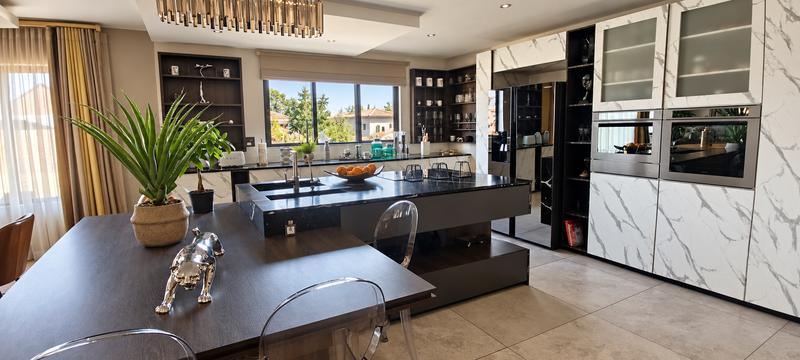 5 Bedroom Property for Sale in Middelburg Eastern Cape